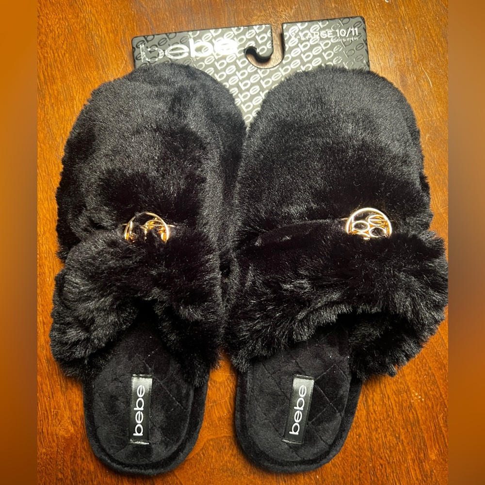 🚨 LAST ONE! NWT Bebe Black Fuzzy Memory Foam Slippers